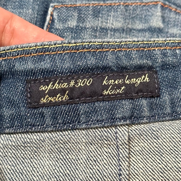 Citizens of Humanity Sophia Split Front Distressed Denim Knee Length Skirt - 6 - Picture 11 of 16